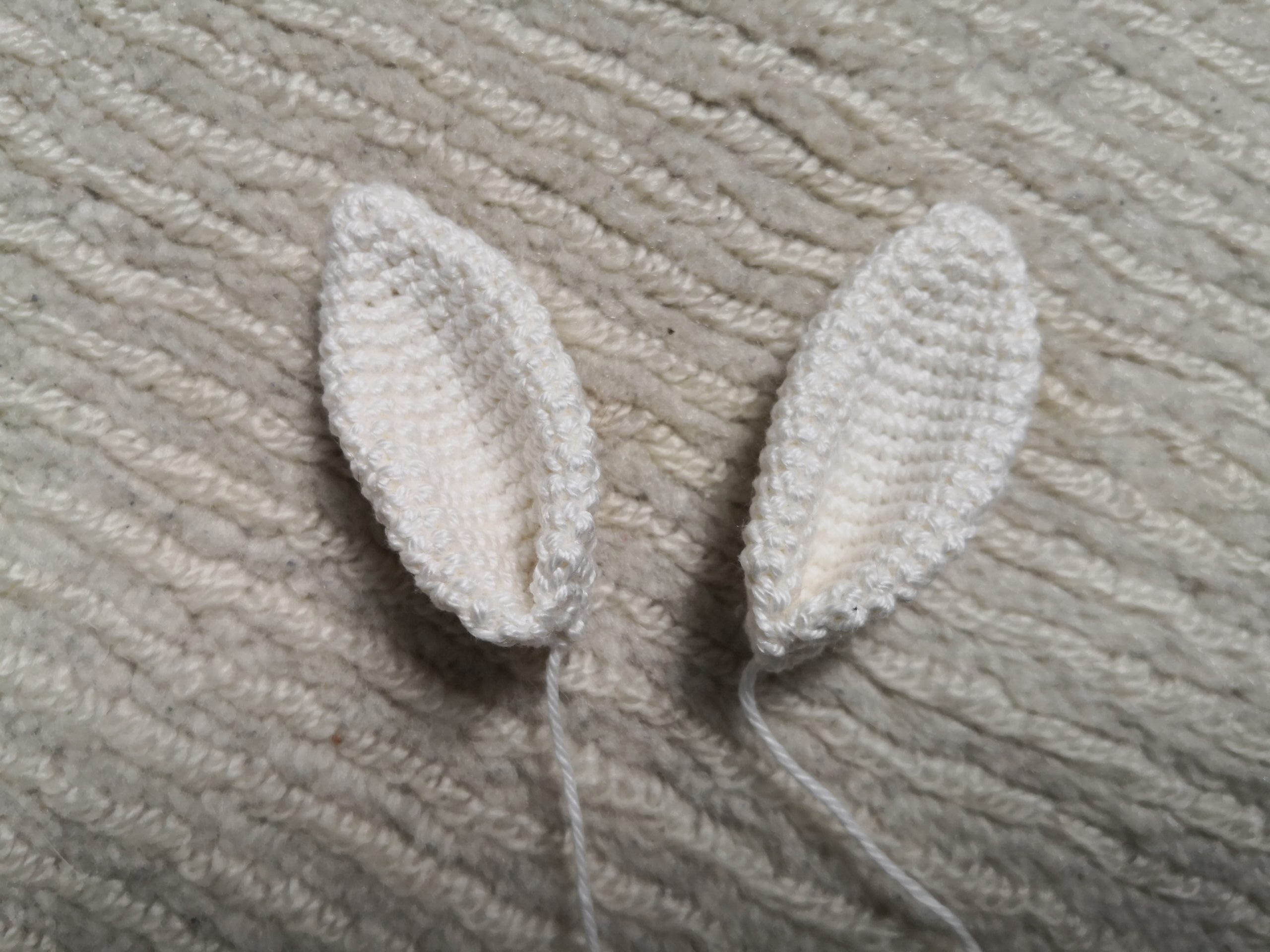 Amigurumi Hase häkeln – Detailaufnahme vom Ohr